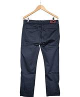536677 Pantalons et pantacourts IZAC Occasion Vêtement occasion seconde main