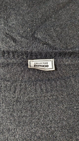 542521 Once Again, la référence de la friperie en ligne pour des achats de vêtements d'occasion sans souci et en état parfait.