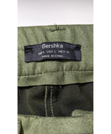 La garantie Once Again : 544527 vêtements d'occasion de marque en état irréprochable.