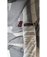 546526 Once Again, la référence de la friperie en ligne pour des achats de vêtements d'occasion sans souci et en état parfait.