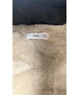 Shopping simplifié avec Once Again pour 546544 : trouvez des pièces uniques en très bon état en quelques clics.