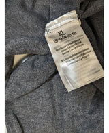 Expérience d'achat simple et satisfaisante pour cette fripe 547950 de qualité, offert par Once Again.