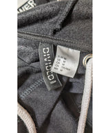 Shopping simplifié avec Once Again pour 548597 : trouvez des pièces uniques en très bon état en quelques clics.