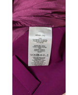 548640 Once Again, la référence de la friperie en ligne pour des achats de vêtements d'occasion sans souci et en état parfait.