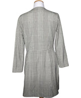 550659 Once Again, la référence de la friperie en ligne pour des achats de vêtements d'occasion sans souci et en état parfait.