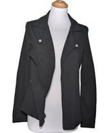 La garantie Once Again : 554509 vêtements d'occasion de marque en état irréprochable.