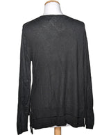 554605 Once Again, la référence de la friperie en ligne pour des achats de vêtements d'occasion sans souci et en état parfait.