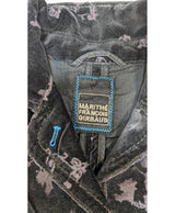 La garantie Once Again : 556560 vêtements d'occasion de marque en état irréprochable.