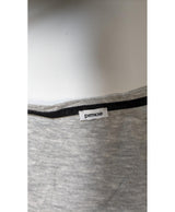 558339 Once Again, la référence de la friperie en ligne pour des achats de vêtements d'occasion sans souci et en état parfait.