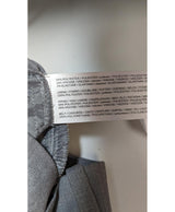 558377 Once Again, la référence de la friperie en ligne pour des achats de vêtements d'occasion sans souci et en état parfait.