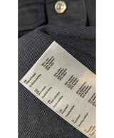 Le choix intelligent pour la mode durable, cette pièce 560008 Once Again allie parfait état et prix abordable.