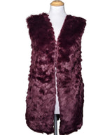 La garantie Once Again : 560300 vêtements d'occasion de marque en état irréprochable.
