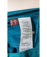 La garantie Once Again : 560573 vêtements d'occasion de marque en état irréprochable.