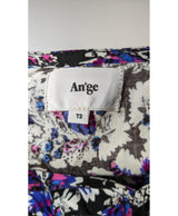 Expérience d'achat simple et satisfaisante pour cette fripe 560603 de qualité, offert par Once Again.