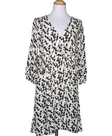 La garantie Once Again : 560611 vêtements d'occasion de marque en état irréprochable.