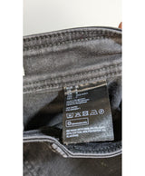 Le choix intelligent pour la mode durable, cette pièce 560705 Once Again allie parfait état et prix abordable.