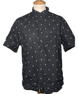 La garantie Once Again : 560760 vêtements d'occasion de marque en état irréprochable.