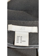 560787 Once Again, la référence de la friperie en ligne pour des achats de vêtements d'occasion sans souci et en état parfait.