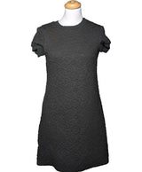 La garantie Once Again : 560813 vêtements d'occasion de marque en état irréprochable.