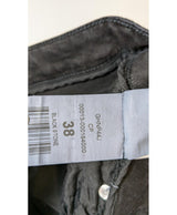 Le choix intelligent pour la mode durable, cette pièce 561036 Once Again allie parfait état et prix abordable.