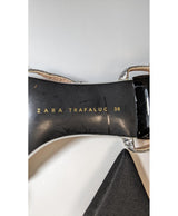 Expérience d'achat simple et satisfaisante pour cette fripe 562390 de qualité, offert par Once Again.