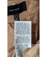 562403 Once Again, la référence de la friperie en ligne pour des achats de vêtements d'occasion sans souci et en état parfait.