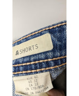 562431 Once Again, la référence de la friperie en ligne pour des achats de vêtements d'occasion sans souci et en état parfait.