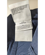 562604 Once Again, la référence de la friperie en ligne pour des achats de vêtements d'occasion sans souci et en état parfait.