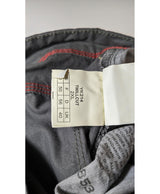 Le choix intelligent pour la mode durable, cette pièce 562609 Once Again allie parfait état et prix abordable.