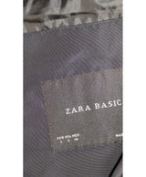 La garantie Once Again : 562902 vêtements d'occasion de marque en état irréprochable.