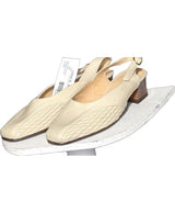 Le choix intelligent pour la mode durable, cette pièce 563096 Once Again allie parfait état et prix abordable.