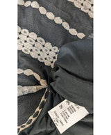 Expérience d'achat simple et satisfaisante pour cette fripe 563278 de qualité, offert par Once Again.