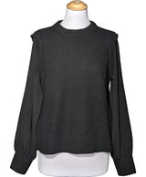 563538 Once Again, la référence de la friperie en ligne pour des achats de vêtements d'occasion sans souci et en état parfait.