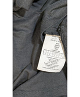 563555 Once Again, la référence de la friperie en ligne pour des achats de vêtements d'occasion sans souci et en état parfait.