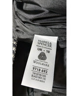 Le choix intelligent pour la mode durable, cette pièce 563719 Once Again allie parfait état et prix abordable.