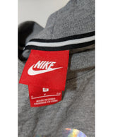 La garantie Once Again : 564370 vêtements d'occasion de marque en état irréprochable.