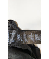 La garantie Once Again : 564413 vêtements d'occasion de marque en état irréprochable.