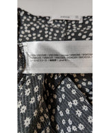 564627 Once Again, la référence de la friperie en ligne pour des achats de vêtements d'occasion sans souci et en état parfait.