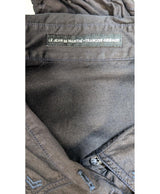 Expérience d'achat simple et satisfaisante pour cette fripe 564840 de qualité, offert par Once Again.