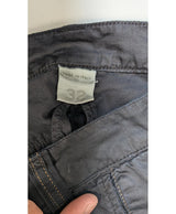 564849 Once Again, la référence de la friperie en ligne pour des achats de vêtements d'occasion sans souci et en état parfait.