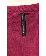 La garantie Once Again : 564986 vêtements d'occasion de marque en état irréprochable.