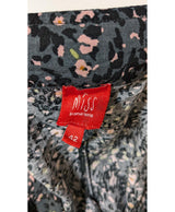 Shopping simplifié avec Once Again pour 565116 : trouvez des pièces uniques en très bon état en quelques clics.