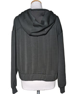 La garantie Once Again : 565239 vêtements d'occasion de marque en état irréprochable.