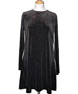 La garantie Once Again : 565577 vêtements d'occasion de marque en état irréprochable.