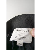 565600 Once Again, la référence de la friperie en ligne pour des achats de vêtements d'occasion sans souci et en état parfait.