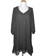 565805 Once Again, la référence de la friperie en ligne pour des achats de vêtements d'occasion sans souci et en état parfait.