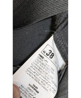 La garantie Once Again : 566172 vêtements d'occasion de marque en état irréprochable.