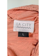 566333 Once Again, la référence de la friperie en ligne pour des achats de vêtements d'occasion sans souci et en état parfait.