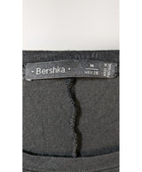 Shopping simplifié avec Once Again pour 566335 : trouvez des pièces uniques en très bon état en quelques clics.