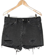 La garantie Once Again : 566455 vêtements d'occasion de marque en état irréprochable.